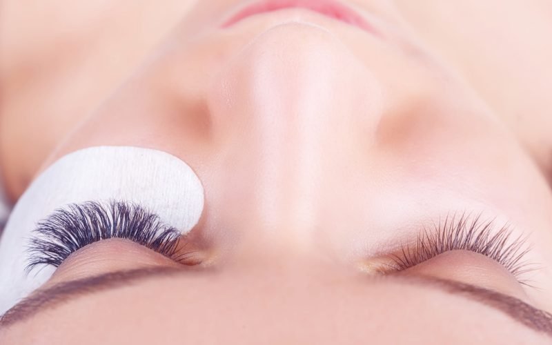 Eyelash-extension-OceanGlow spa